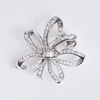 A Diamond Flower Brooch
