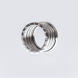 A White Gold Ring 'B.zero1'