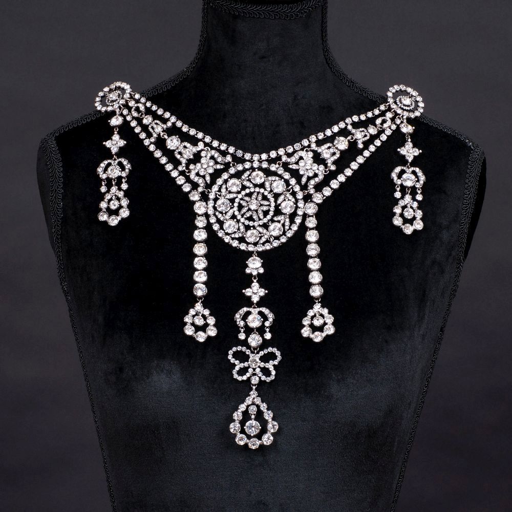 Christian Dior - Grande Swarovski Collier-Brosche Grande Swarovski Collier-Brosche