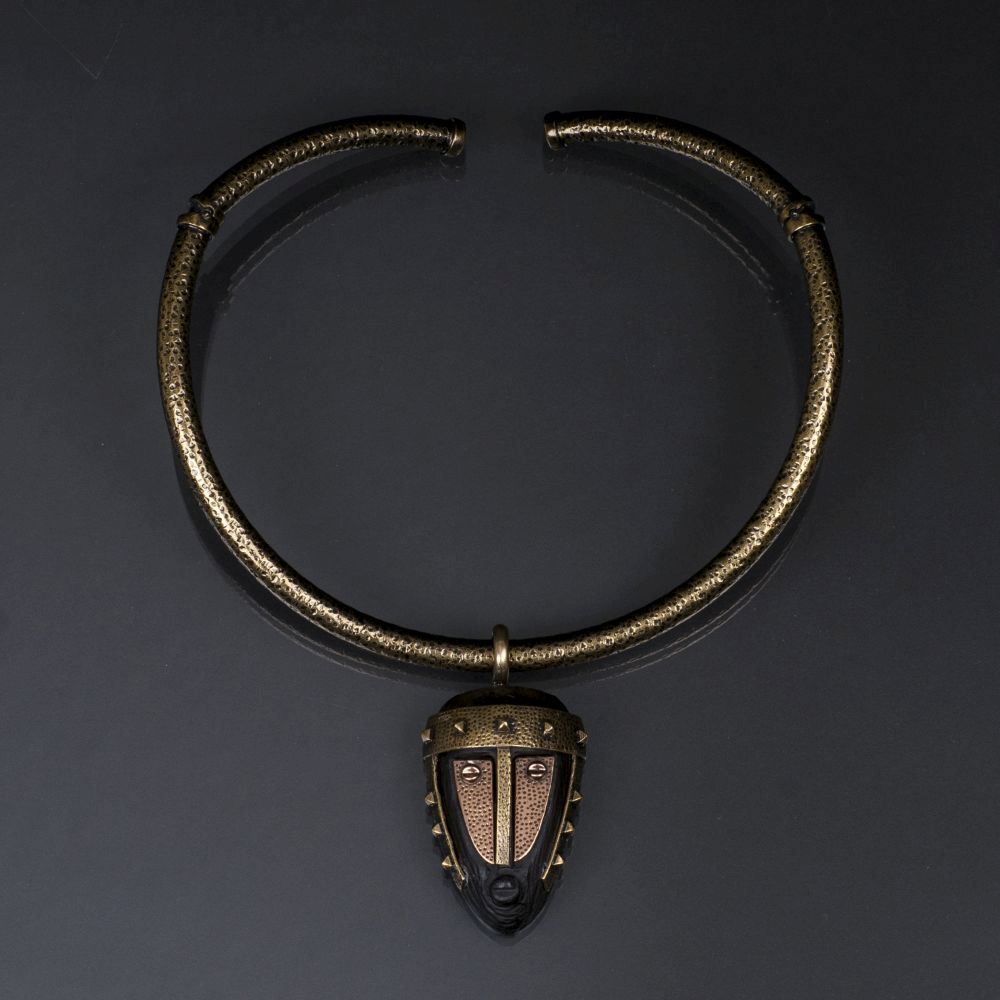 Valentino Garavani - Tribal Mask Collar Necklace Tribal Mask Collar Necklace