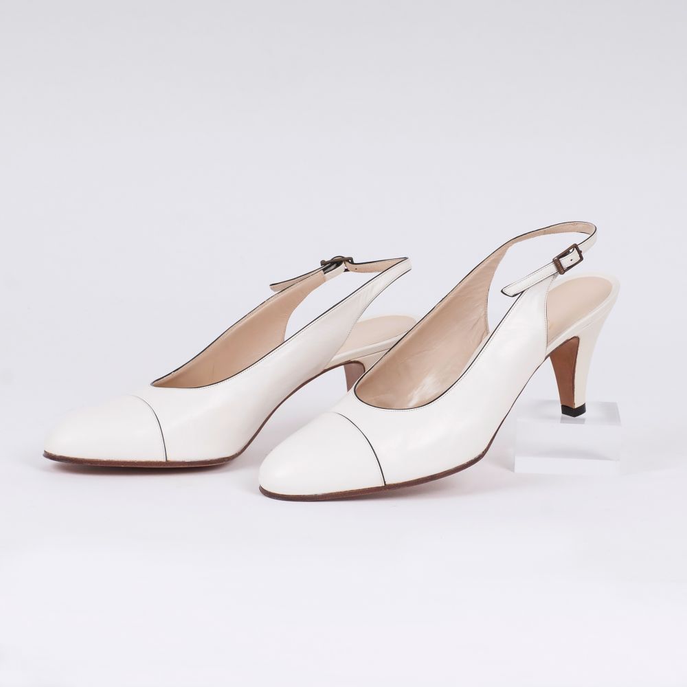 Paar Slingback-Pumps