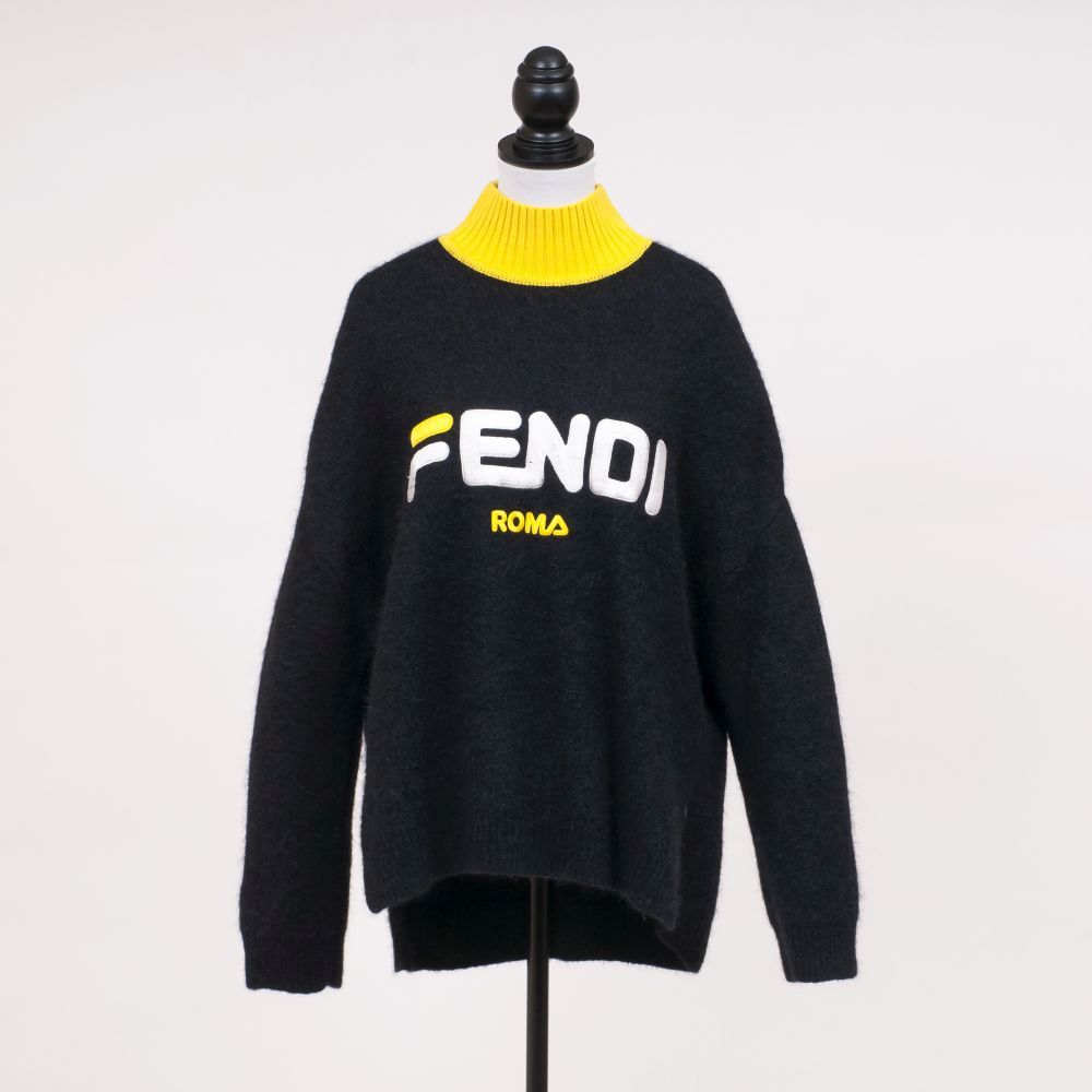 An Oversize Logo Knit Sweater 'Fendi Roma'