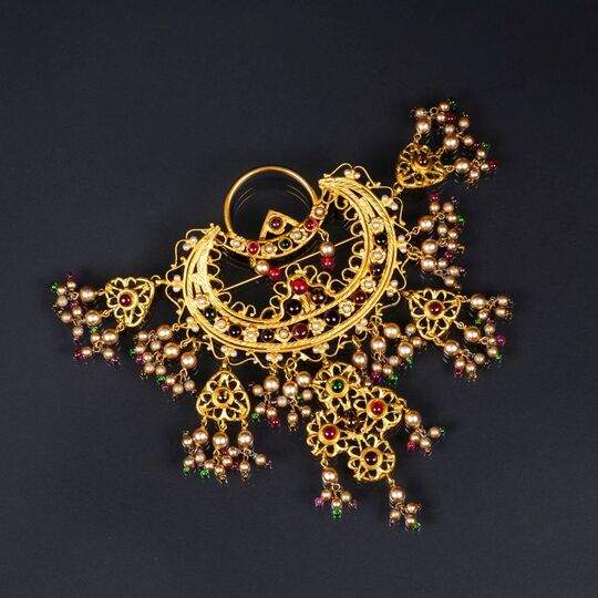 A Gossens Brooch 'Orient'