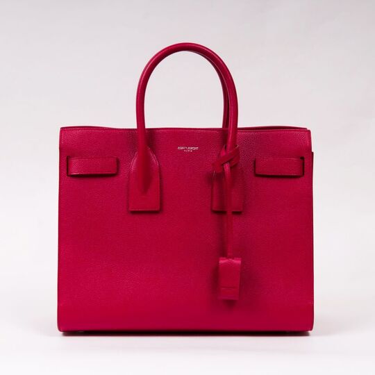 A Classic Sac de Jour Rouge