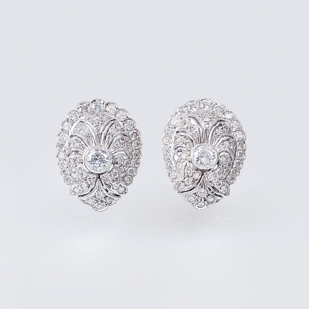A Pair of Art-déco Diamond Earclips - image 2