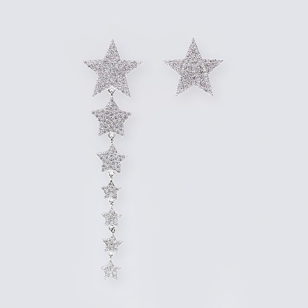 A Pair of Diamond Earrings 'Stars'