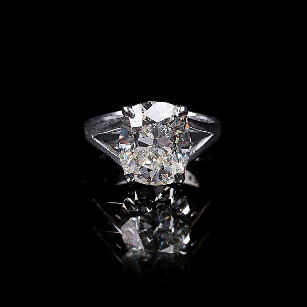 A Highcarat Solitaire Diamond Ring