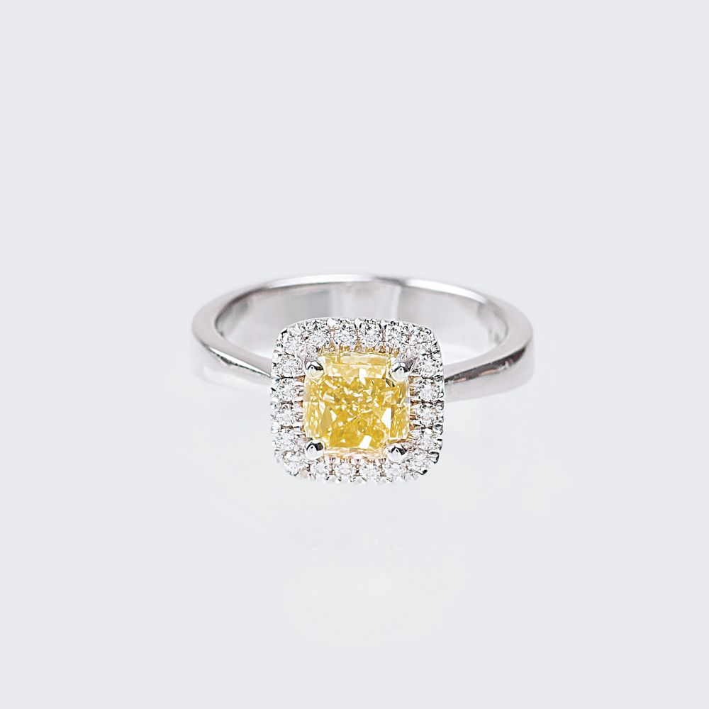 Fancy Diamant-Ring