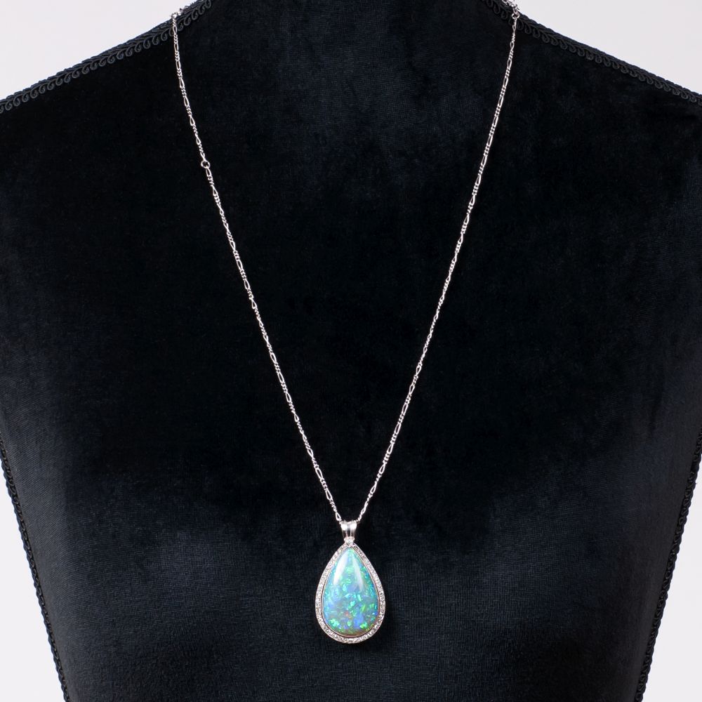 An Art Nouveau necklace with opal diamond pendant - image 2