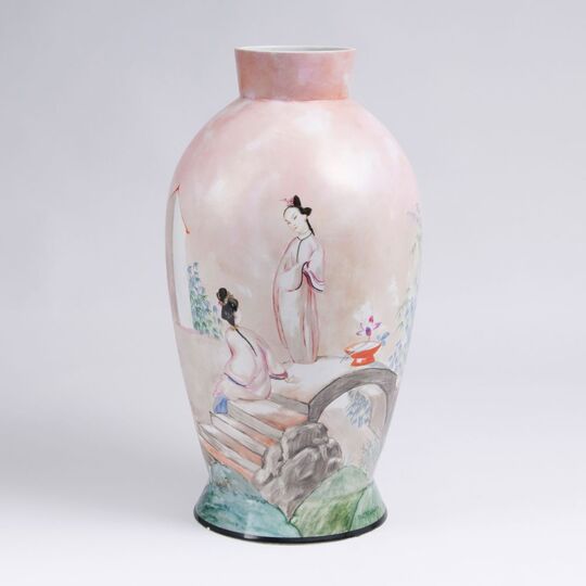 A tall Floor Vase with Chinoiserie