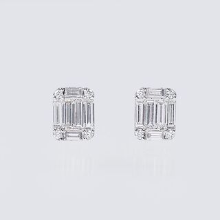 A Pair of Diamond Earstuds