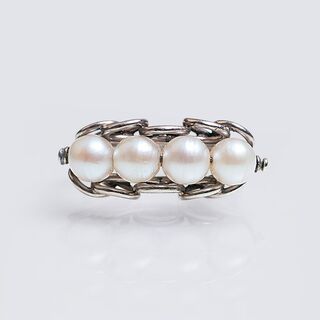 An Art Nouveau Ring with Pearls