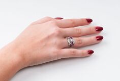 Art-déco Ring mit Diamanten und Rubinen - Bild 2