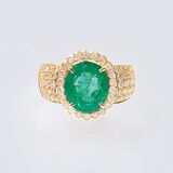 A Diamond emerald ring - image 1