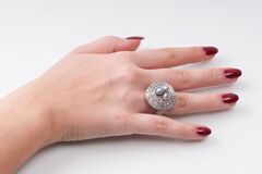 An Art-Déco Diamond Ring with Pearls - image 3