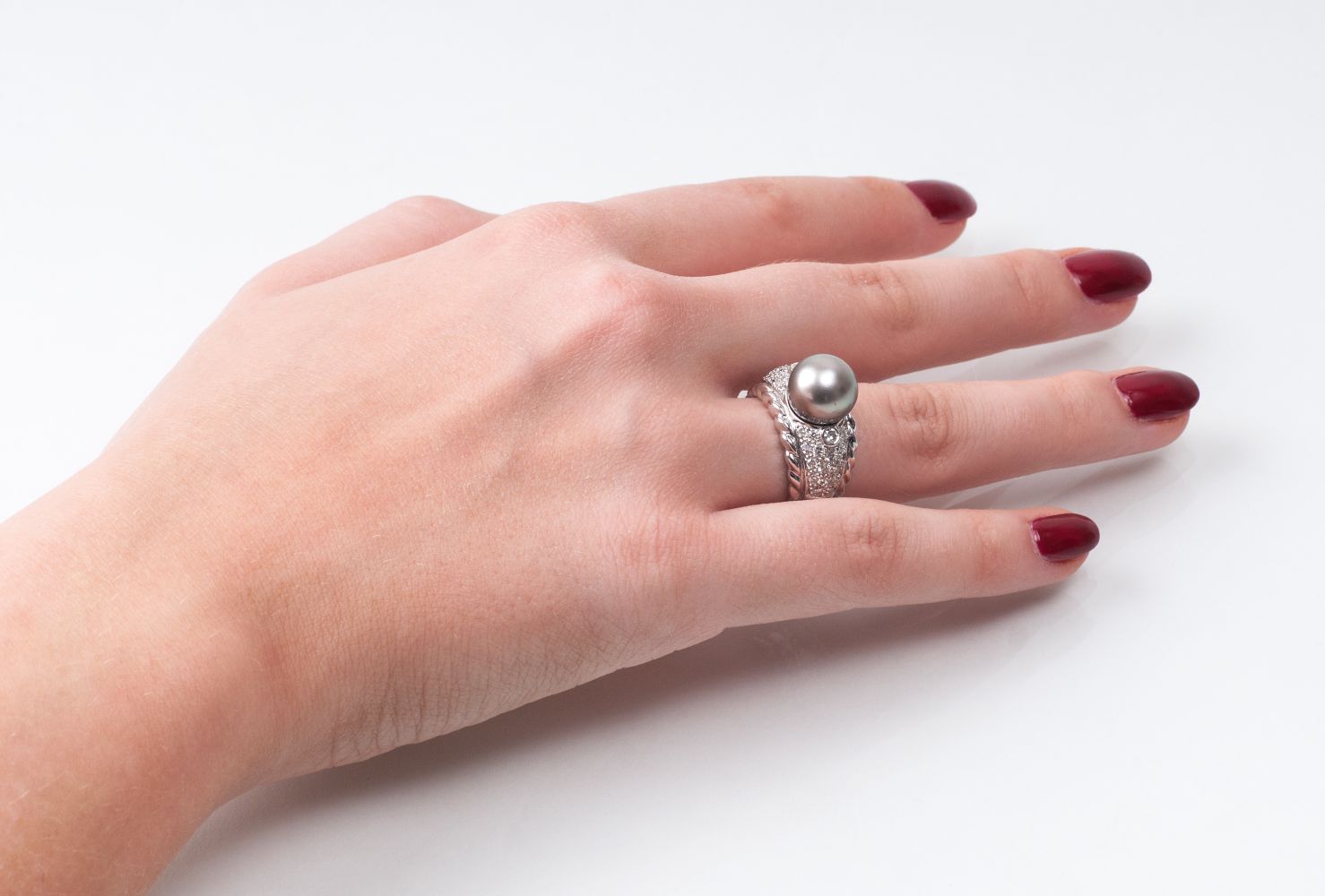 A Diamond Ring with Tahiti Pearl - image 2