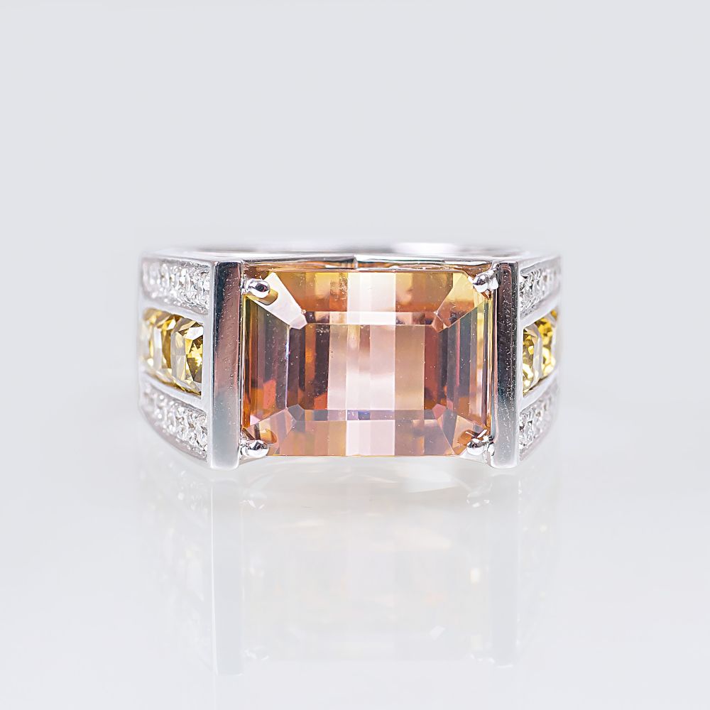 Turmalin-Ring mit Fancy-Diamanten - Bild 2