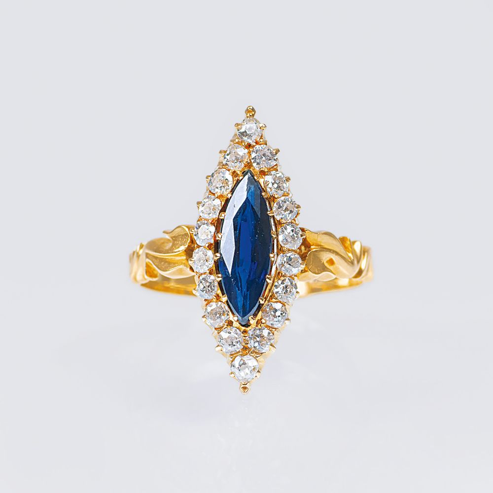 Antiker russischer Diamant-Saphir-Ring Antiker russischer Diamant-Saphir-Ring