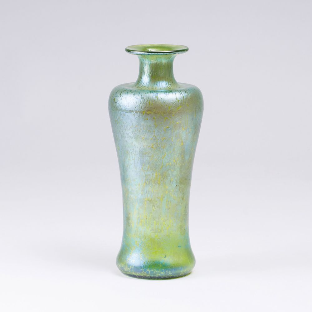 A Vase 'Crete Papillon'