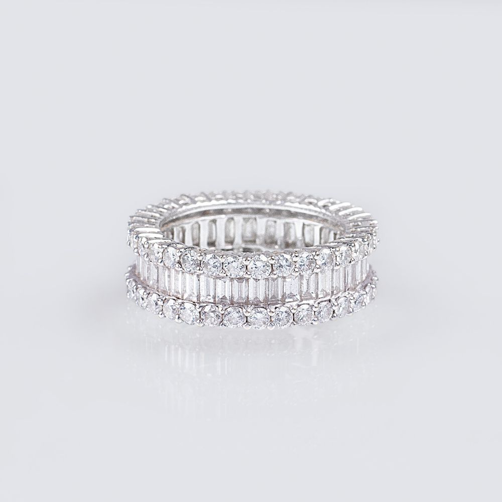 A Memory Diamond Ring in Baguette-Cut - image 2