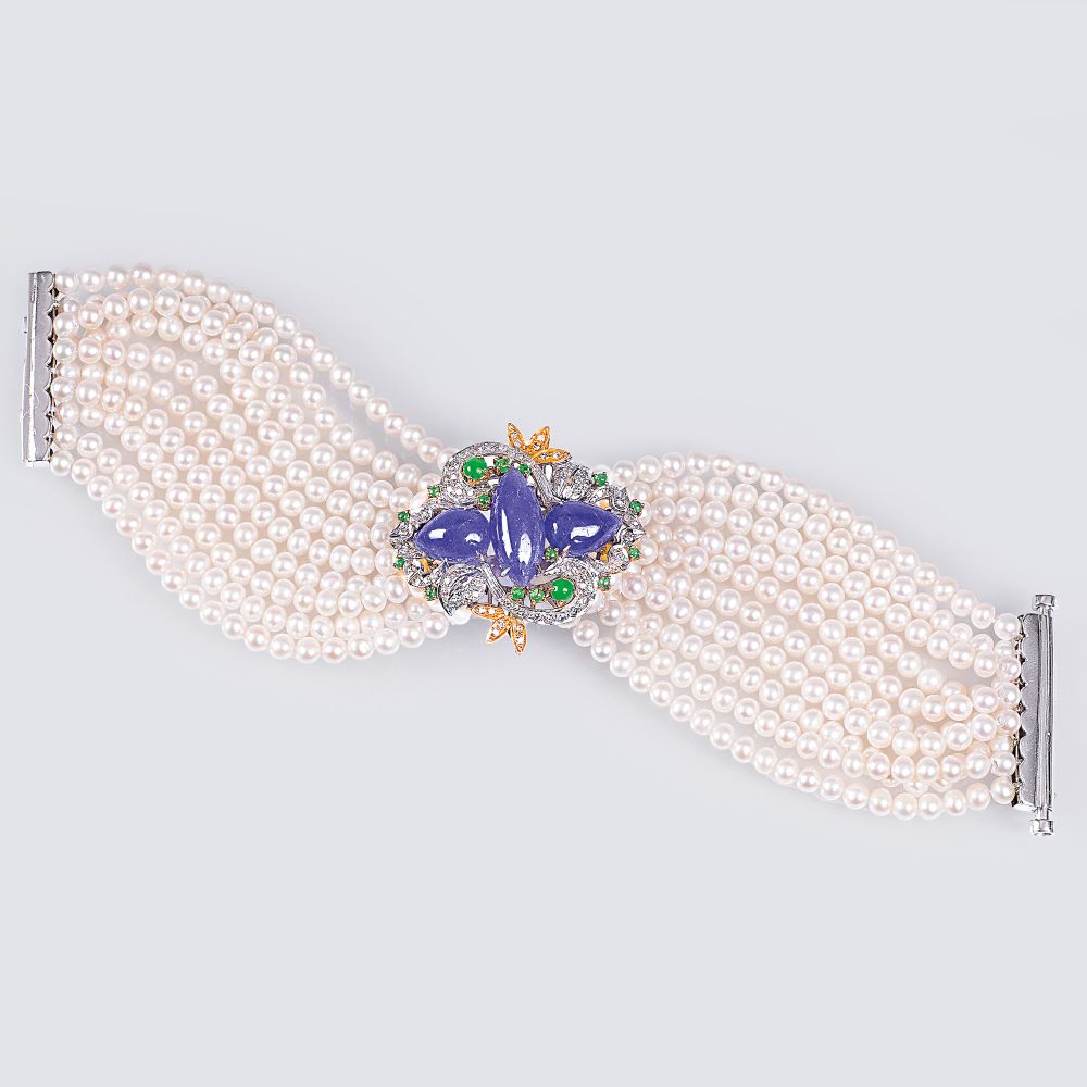 Perlen-Armband mit prachtvollem Edelstein-Besatz Perlen-Armband mit prachtvollem Edelstein-Besatz