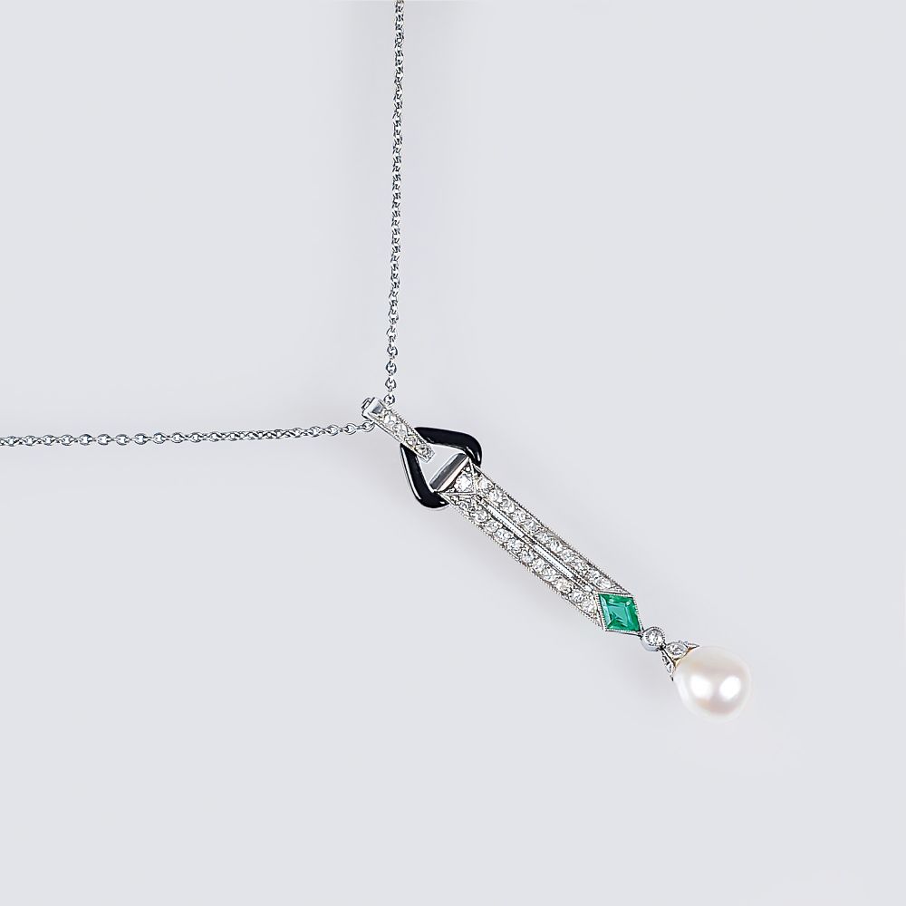 Art-déco Smaragd-Diamant-Anhänger mit Perle Art-déco Smaragd-Diamant-Anhänger mit Perle