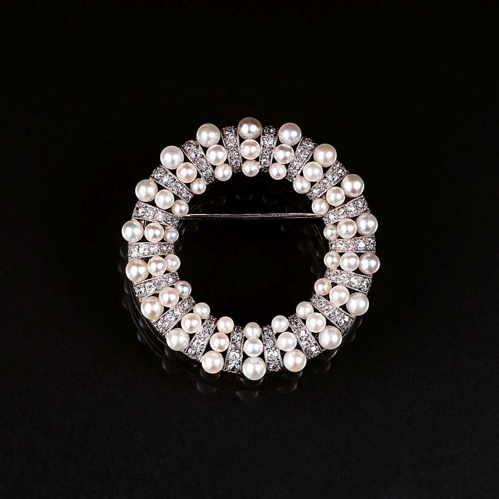 Jugendstil-Brosche mit Perlen und Diamanten Jugendstil-Brosche mit Perlen und Diamanten