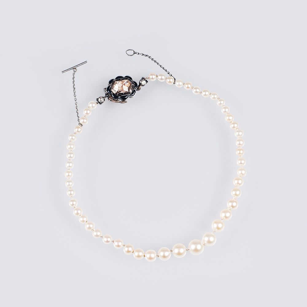 Perlen-Armband mit Diamant-Schließe Perlen-Armband mit Diamant-Schließe