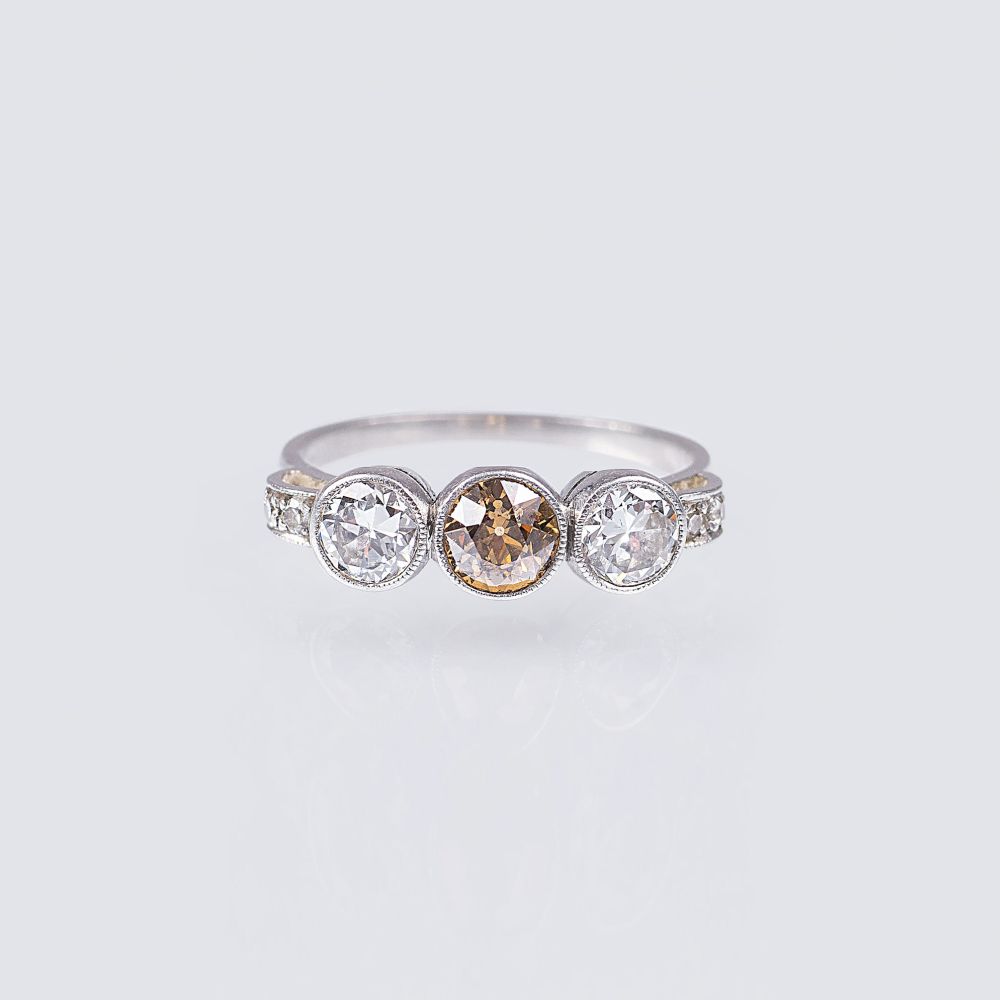 Jugendstil Diamant-Ring mit Fancy Diamant Jugendstil Diamant-Ring mit Fancy Diamant