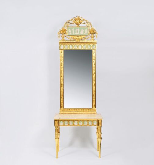 Spiegel und Konsole im Louis-Seize-Stil