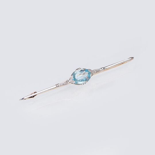 An Art Nouveau Brooch with Aquamarine