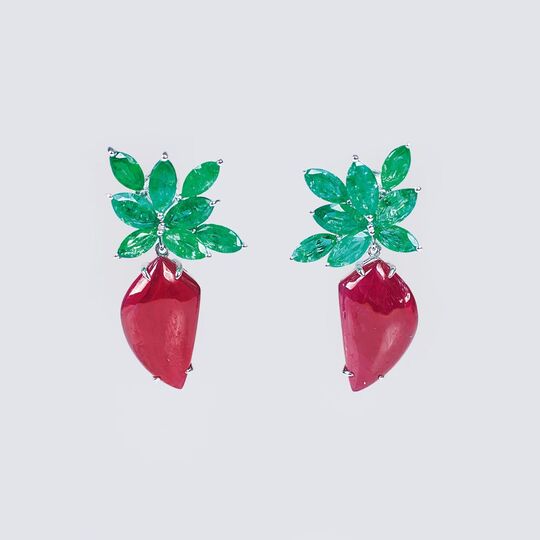 A Pair of natural Ruby Emerald Earrings 'Berries'