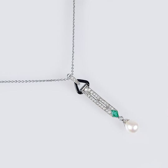 An Art-déco Emerald Diamond Pendant with Pearl