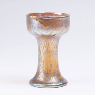 A Cup-shaped Vase 'Candia Phänomen'