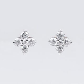 A Pair of Diamond Earstuds