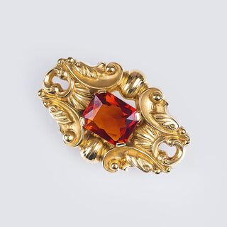 A Biedermeier Gold Brooch with Madeira Citrine