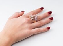 Pink-Saphir Ring 'Panther' - Bild 3