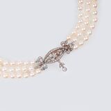 A Pearl Necklace with Art-Nouveau Diamond Clasp - image 2