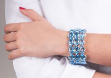 A splendid colour-intensive Topaz Diamond Bracelet - image 3