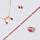 A four-part Jewellery Set with Rubies and Diamonds