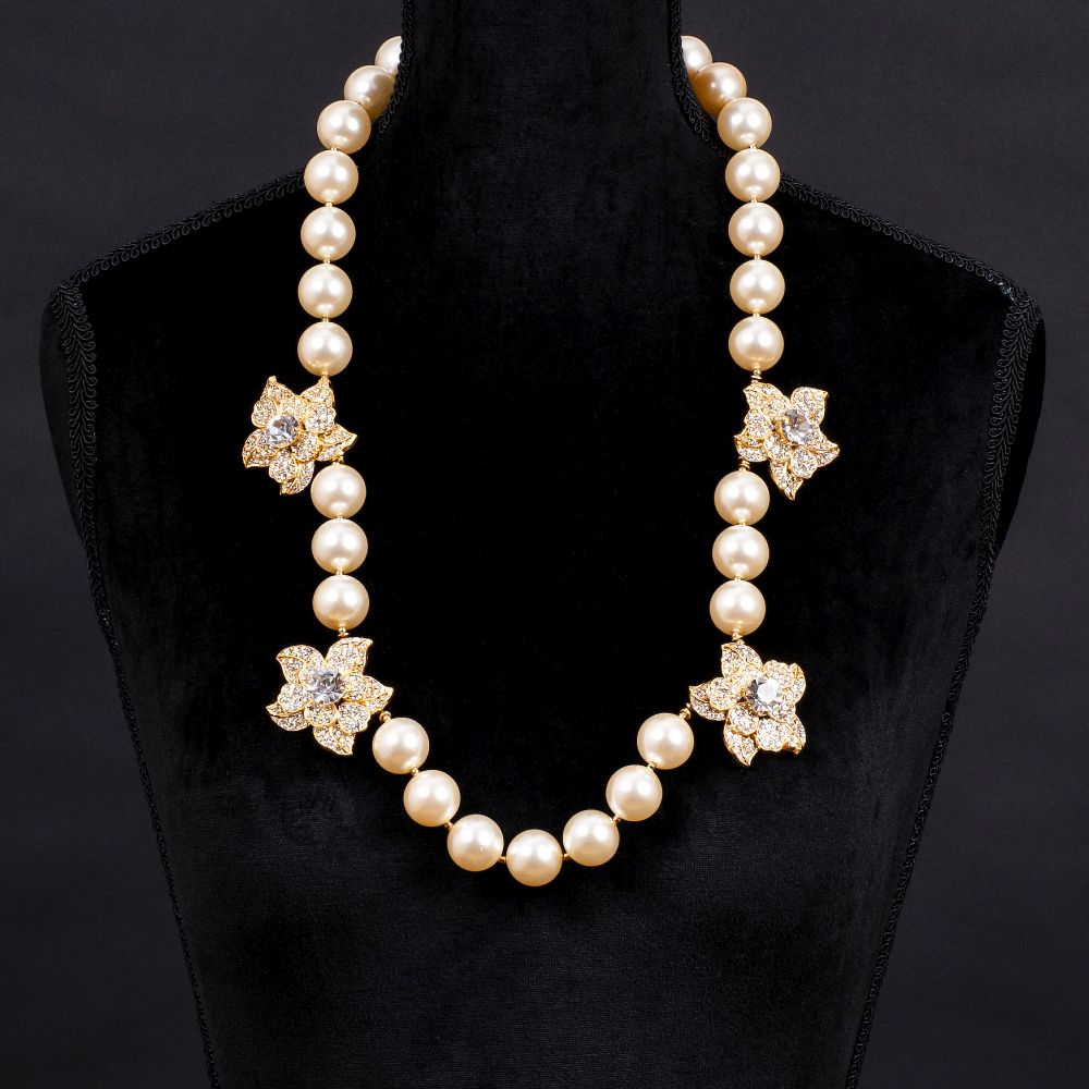 A Faux Pearls Flower Necklace with Swarovski Crystals - image 2