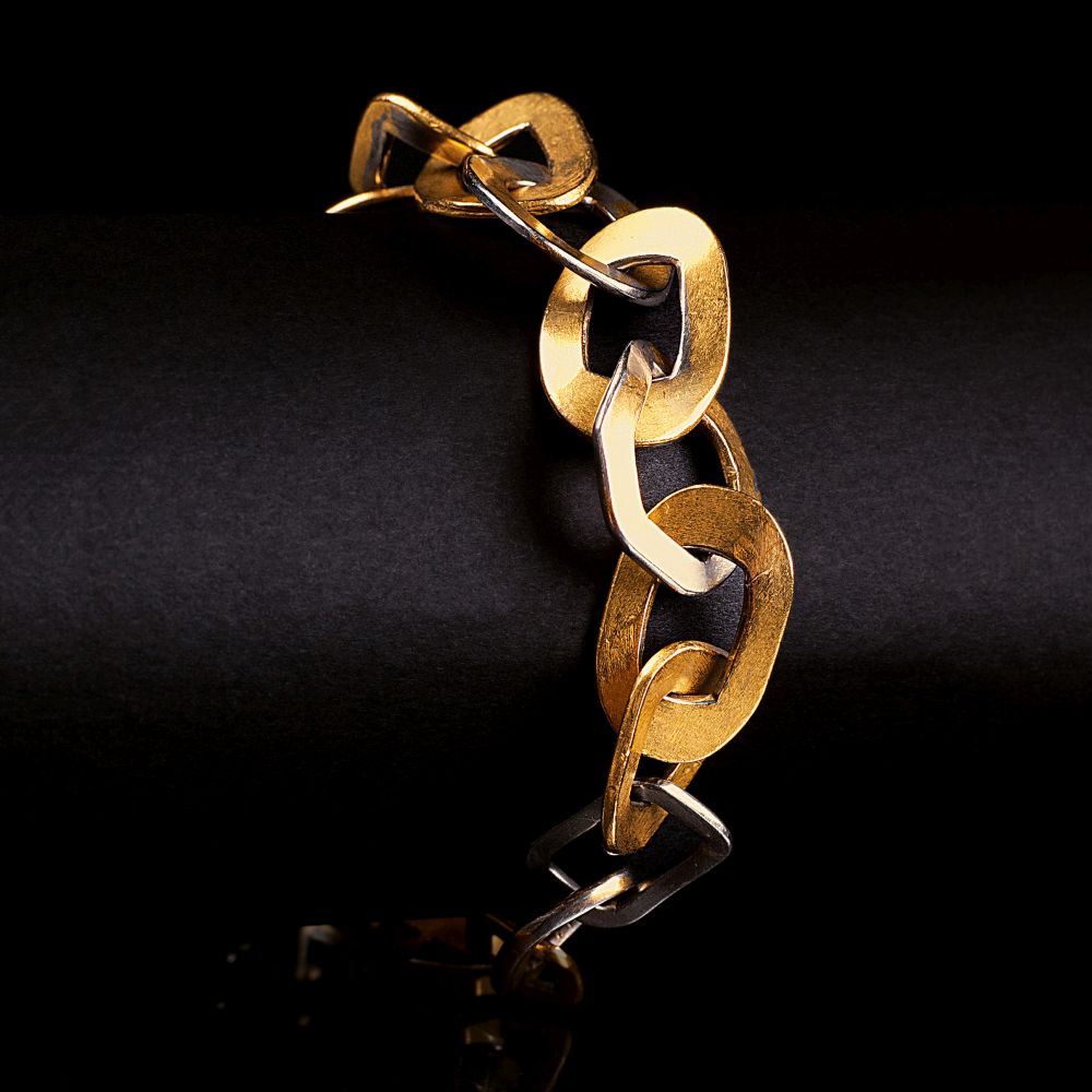 A modern bicolour gold bracelet - image 2