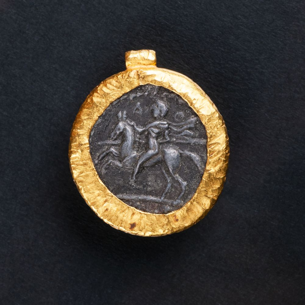 A Gold Pendant with Roman Coin 'Julia Mamaea' - image 2