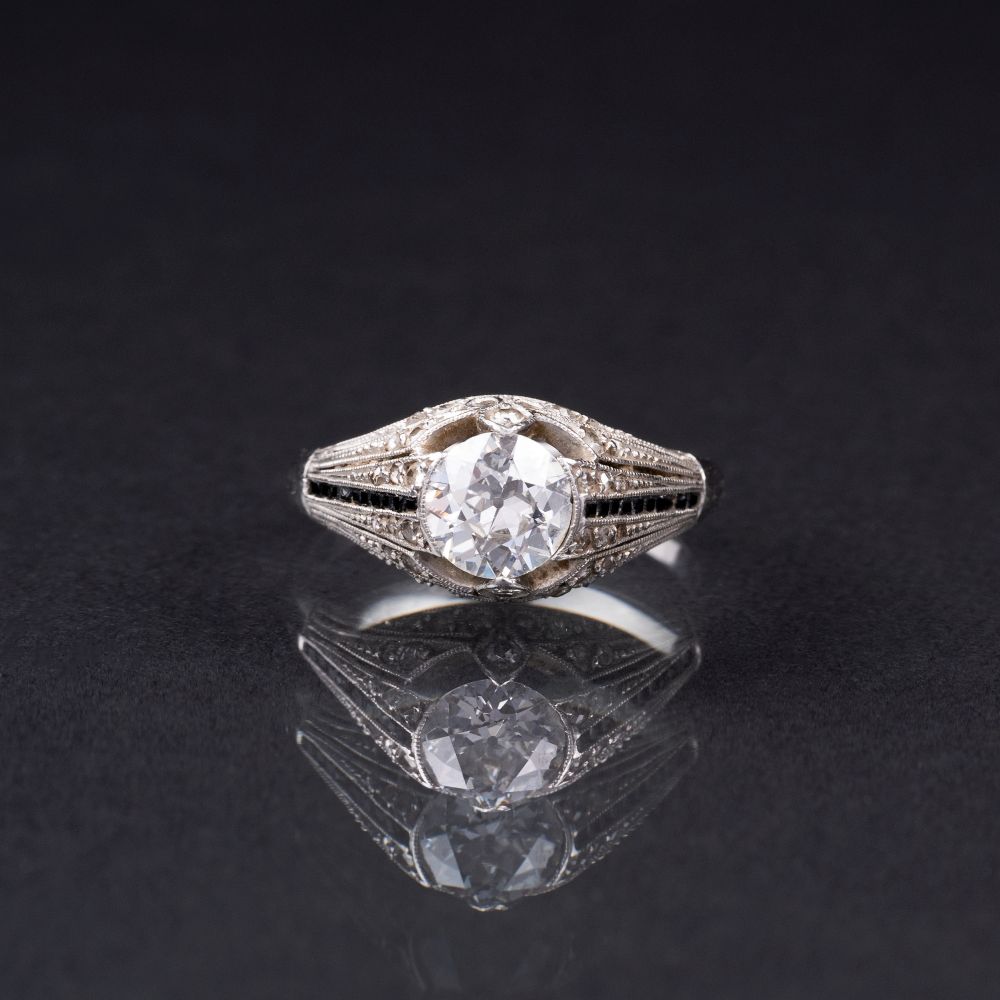 An Art-déco Diamond Ring An Art-déco Diamond Ring