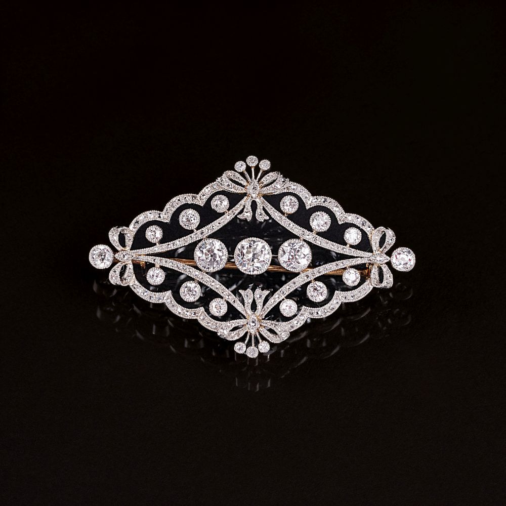 A fine Art Nouveau Diamond Brooch A fine Art Nouveau Diamond Brooch