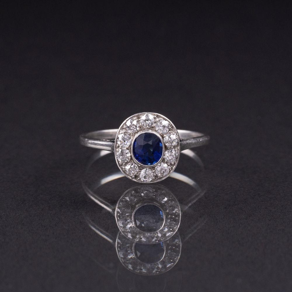 A petite Art Nouveau Sapphire Diamond Ring