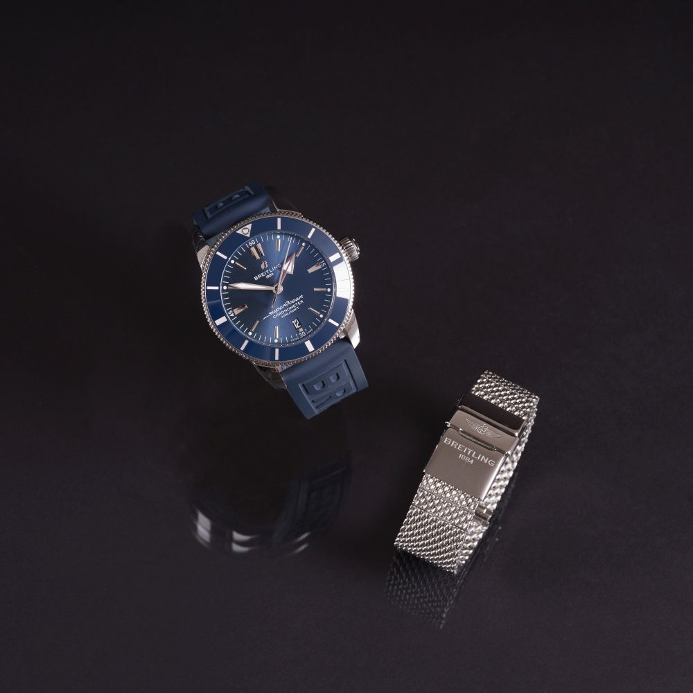 A Gentlemen's Wristwatch SuperOcean Heritage II B20 - image 2