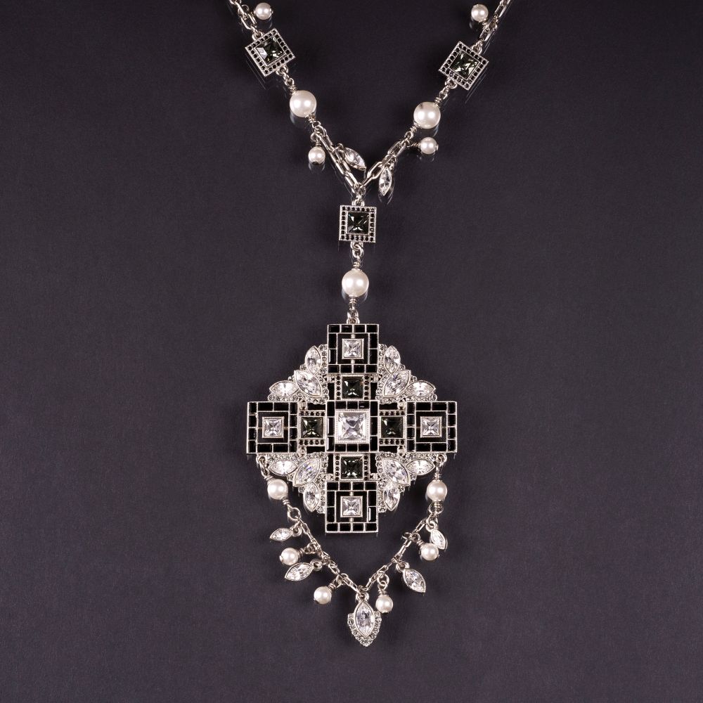 A Necklace 'Black and White' - image 2