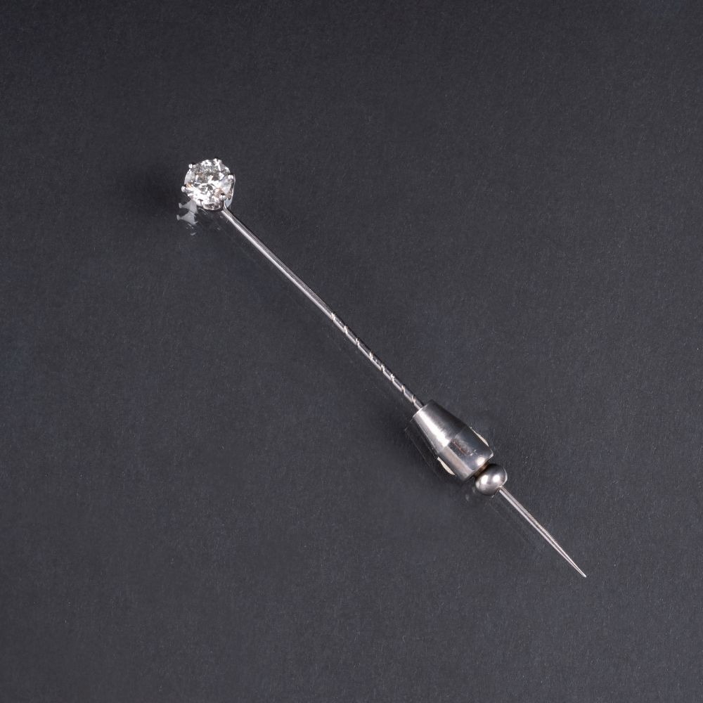A Tiepin with Solitaire Diamond