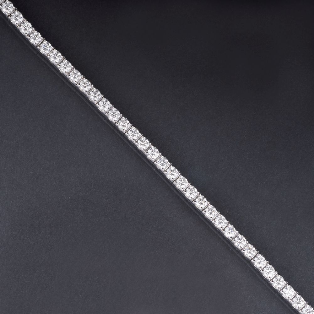 A fine Diamond Bracelet - image 2